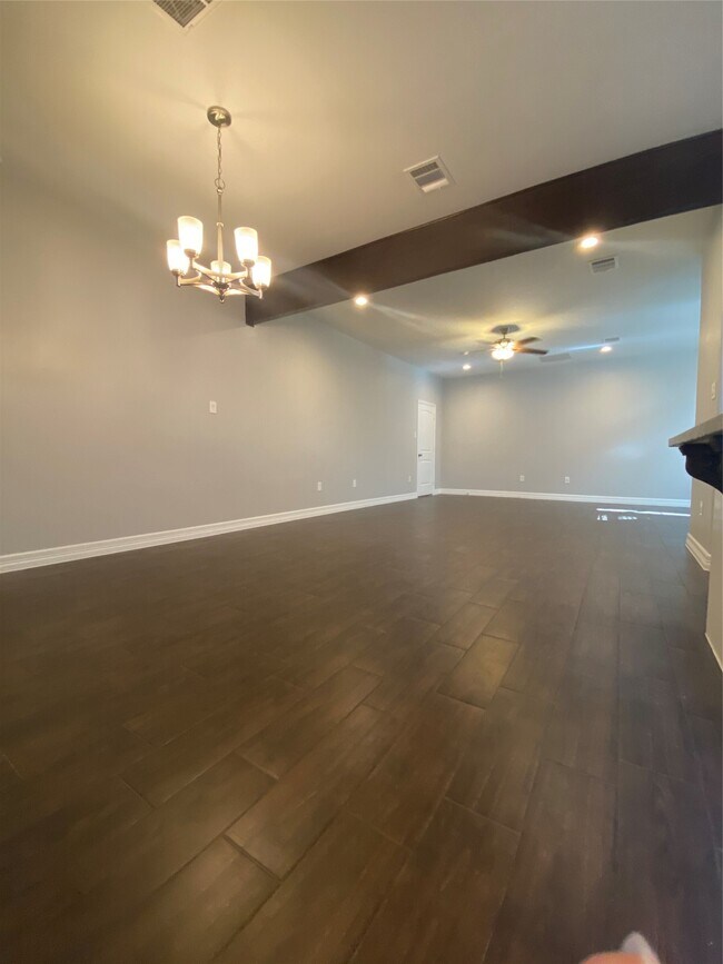 Building Photo - 8246 Lanham Ln