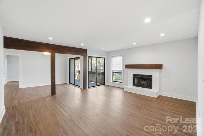 Building Photo - 7160 Winery Ln