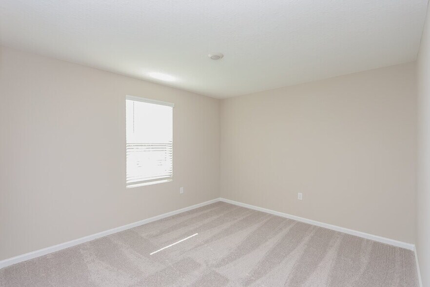 Building Photo - 939 Kelly Fern Lp