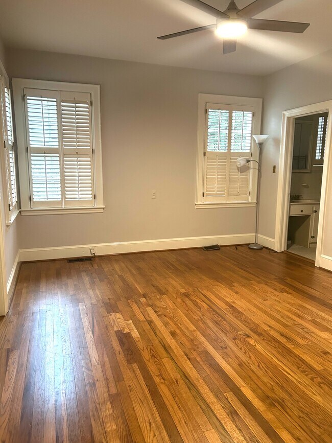 Building Photo - 1679 S Milledge Ave