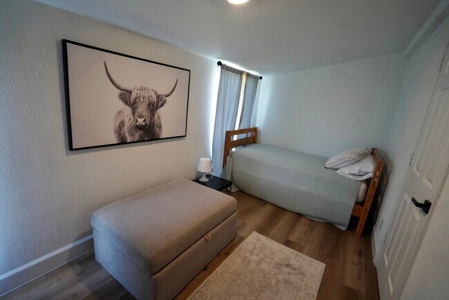 Building Photo - 4027 Surf Dr