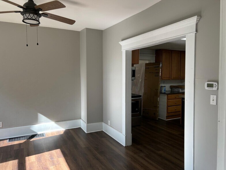 Dining room opens to Large Kitchen - 244 E Oakland Ave