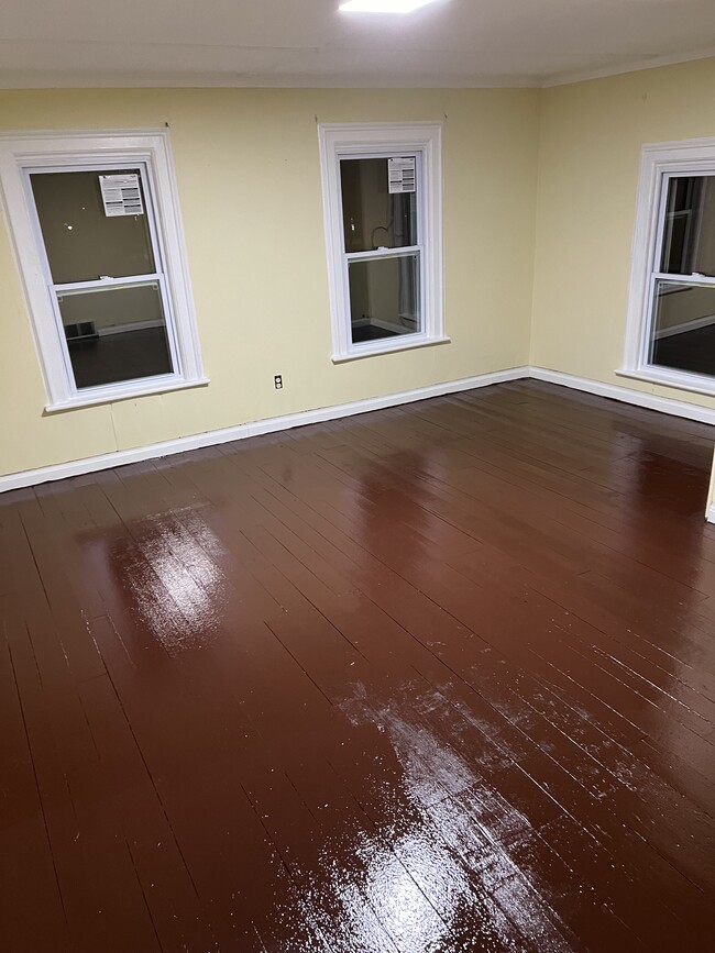 Upstairs bedroom #1 - 18835 Cussewago Ter