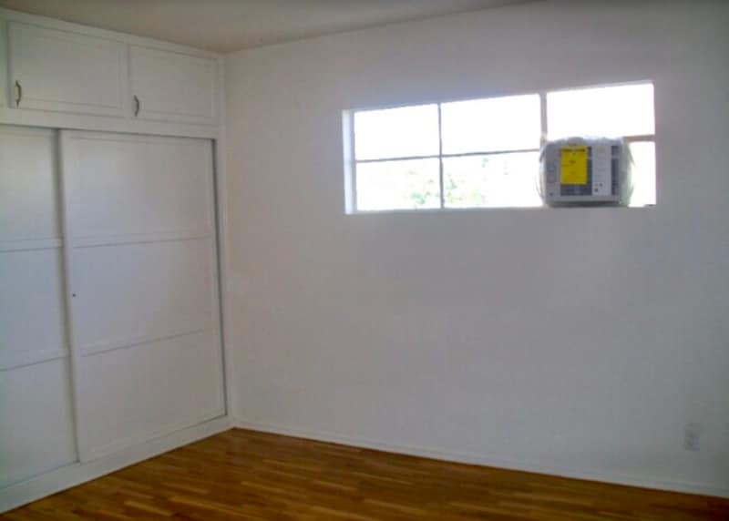 Building Photo - 1466 S Sherbourne Dr