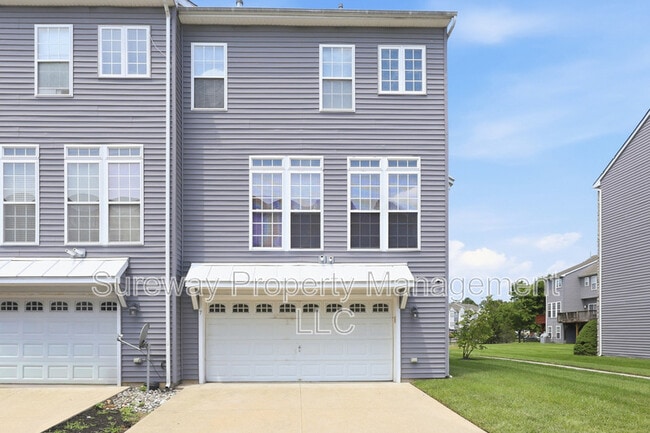 Building Photo - 7 Swan Ct