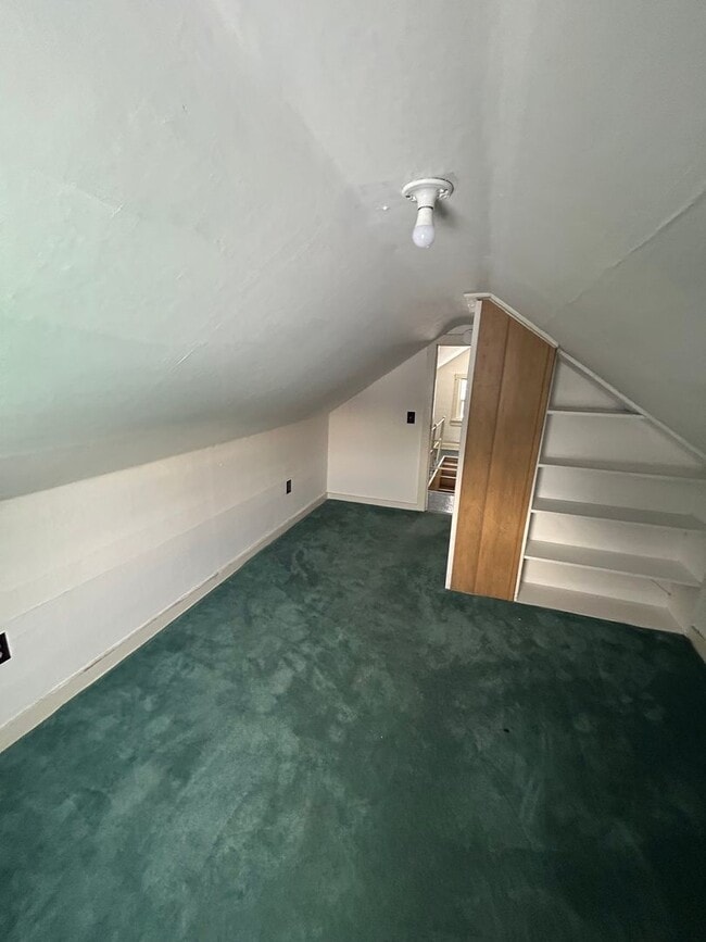 Building Photo - 376 W Washington St