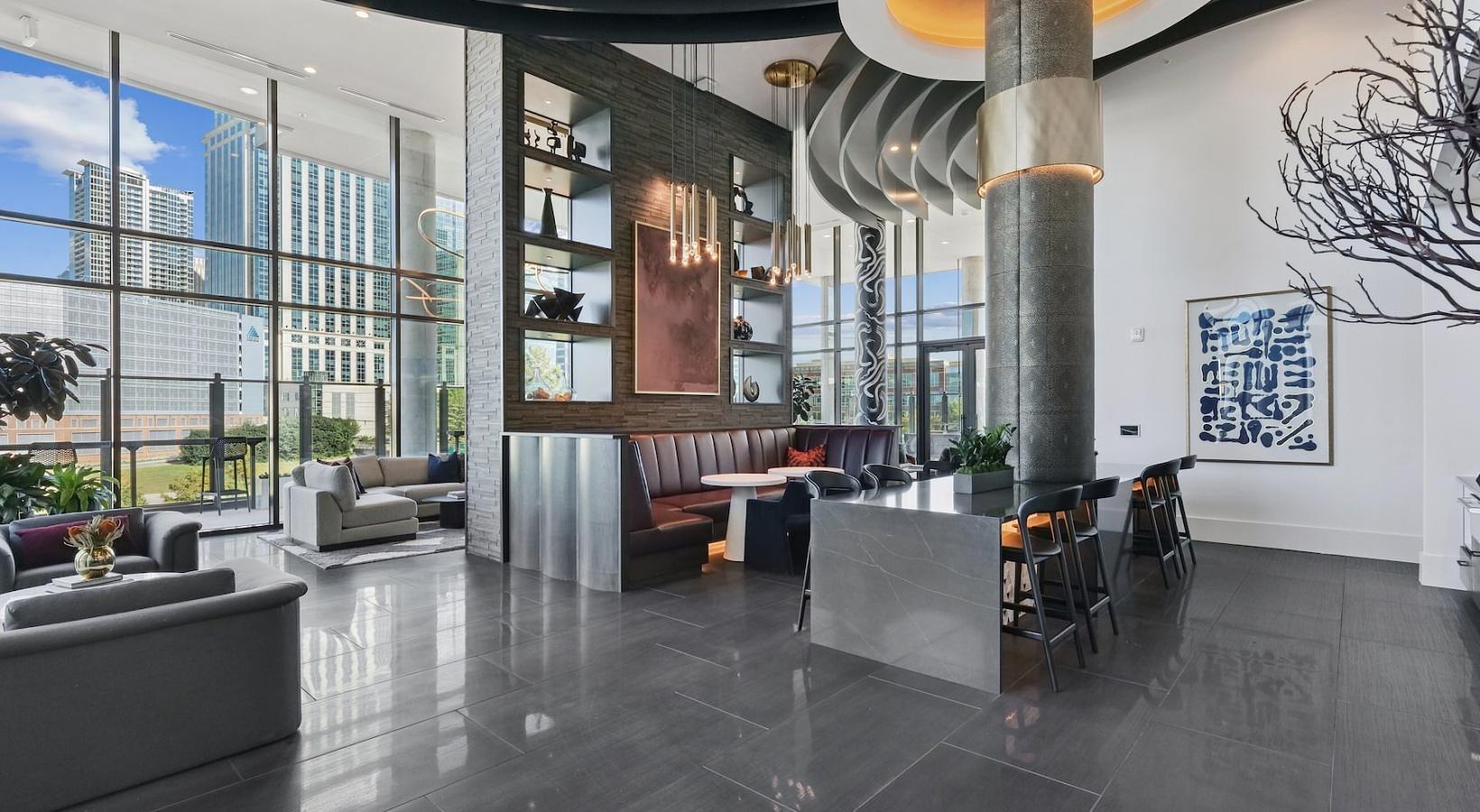 Building Photo - 1007 S Mint St