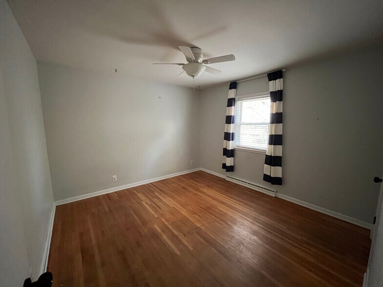 Building Photo - 601 Levee Blvd