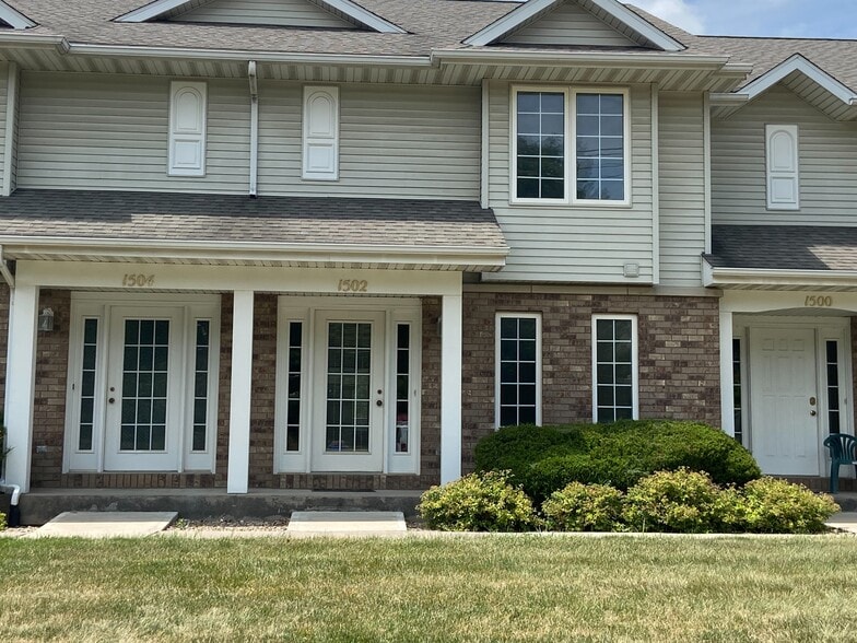 Building Photo - 1502 McKinley Pl