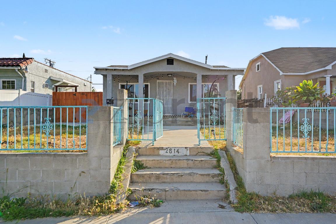 Building Photo - Unit