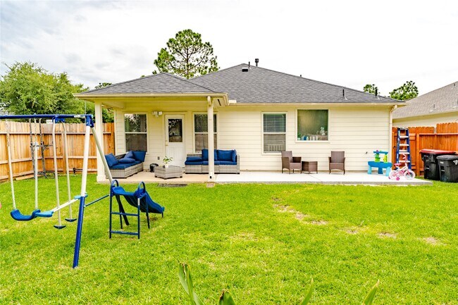 Building Photo - 7602 Little Thicket Ct