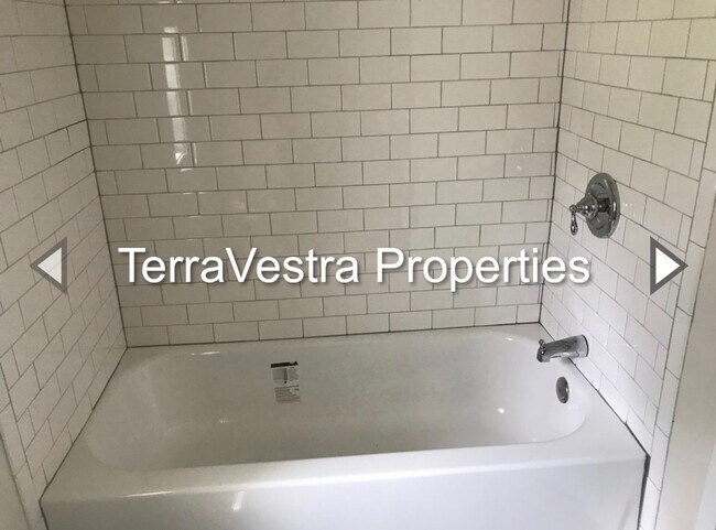 Building Photo - 912-914 North St, Millville, NJ 08332