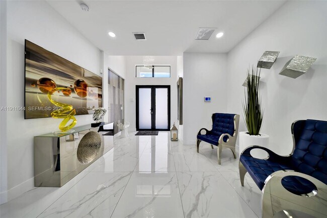 Building Photo - 1550 SW 89th Ct