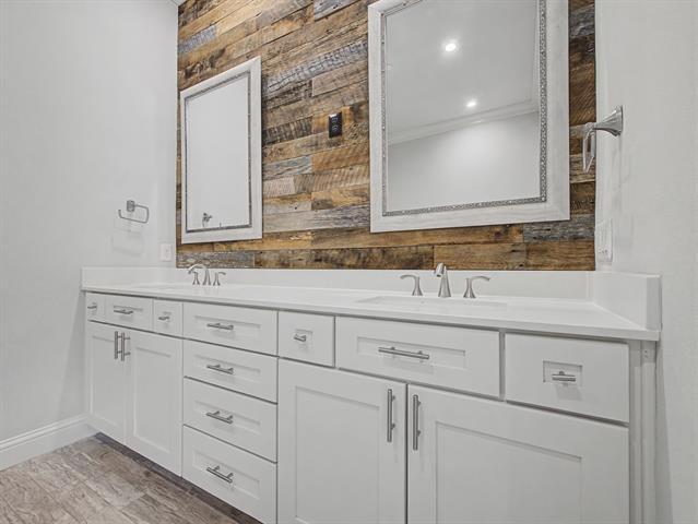 Building Photo - 101 Decker Ct