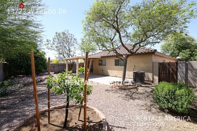 Building Photo - Charming 3BR/2BA Home in Surprise