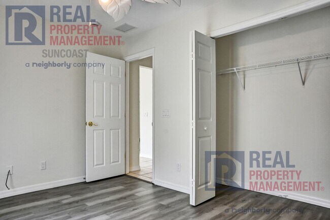 Building Photo - 230 Rotonda Blvd W
