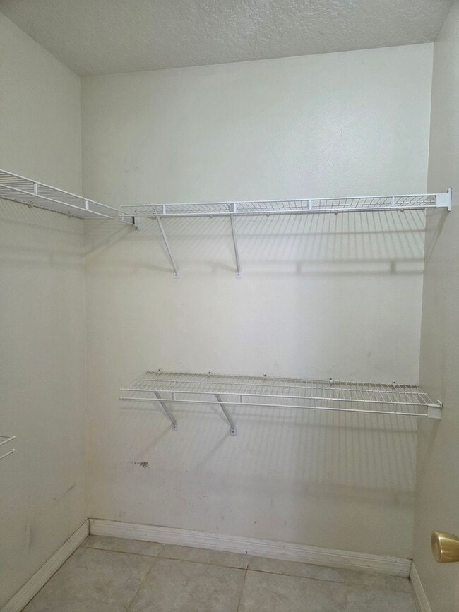 Building Photo - 2/2 Villa in Clermont