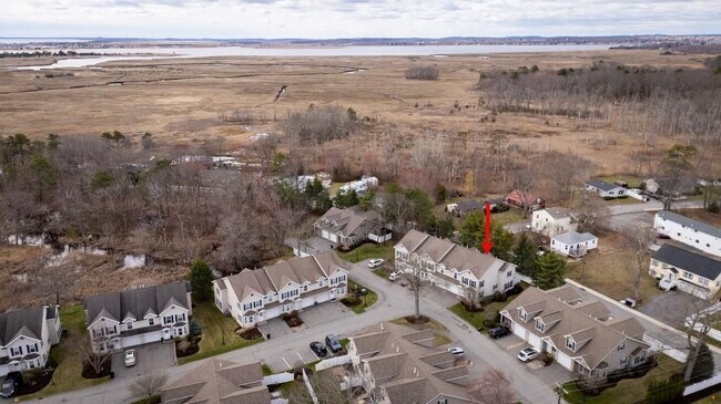 Building Photo - 170 Beach Rd