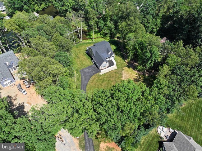 Building Photo - 44 Deep Crk Cir