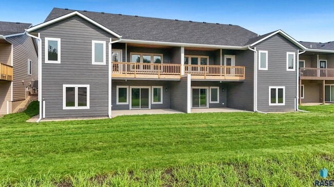 Building Photo - 1113 S Foss Ave