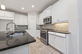 Building Photo - 12154 Texas Trumpet Trail