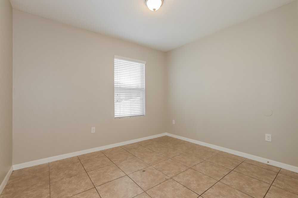 Building Photo - 1633 Wallace Manor Blvd