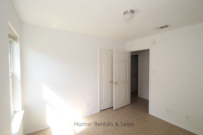 Building Photo - Off The Main Path