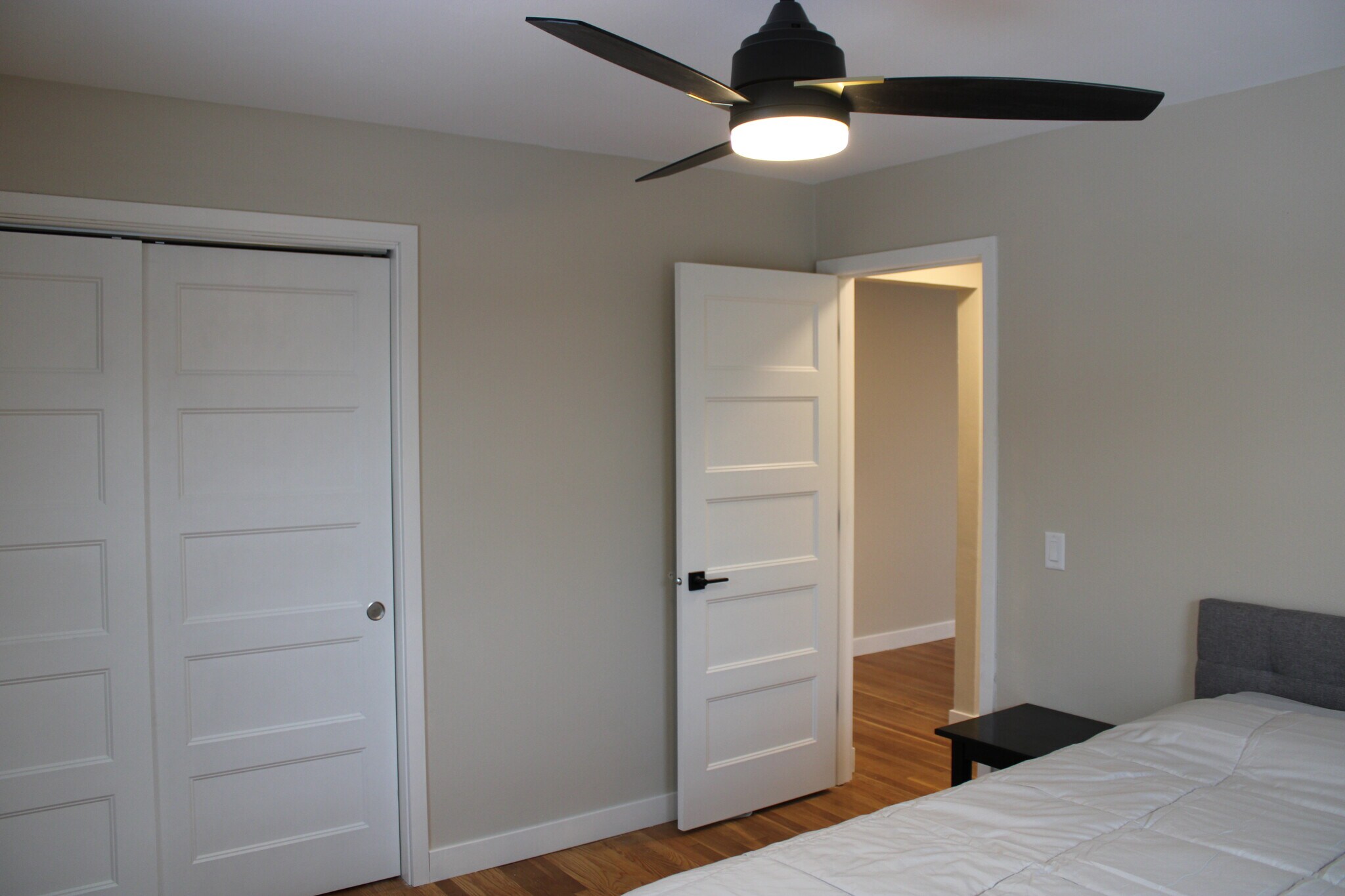 Building Photo - 1213 S Midvale Blvd