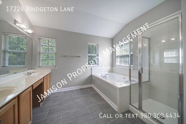 Building Photo - 17224 Bridgeton Ln
