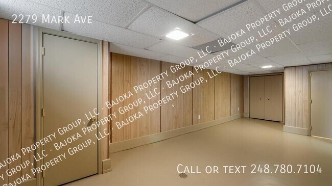 Building Photo - 2279 Mark Ave