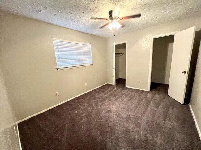 Building Photo - 6502 Bazel Brook Dr