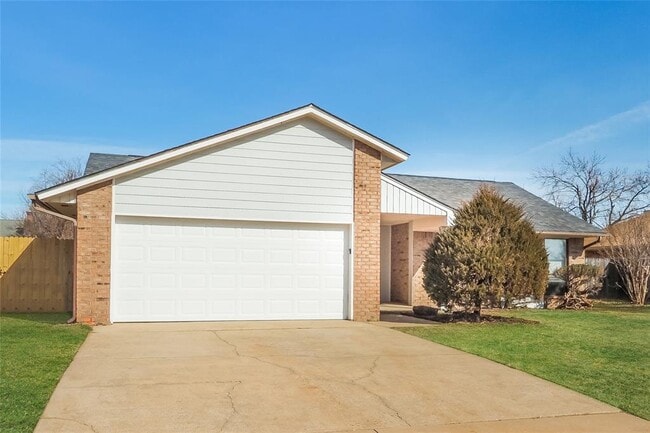 Primary Photo - 1805 Barb Dr