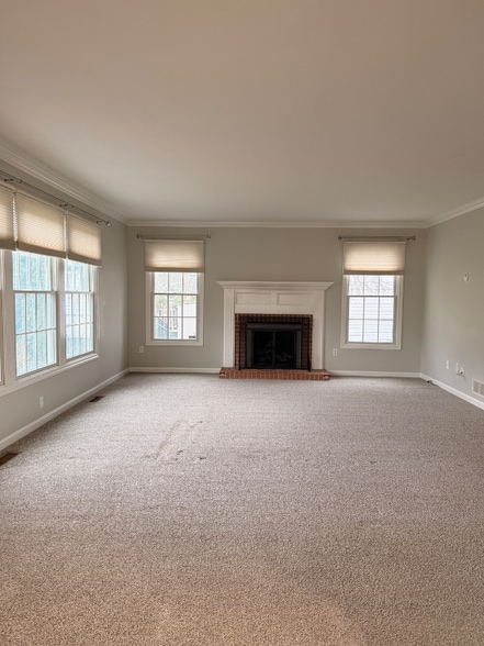 Building Photo - 509 Bluegrass Dr