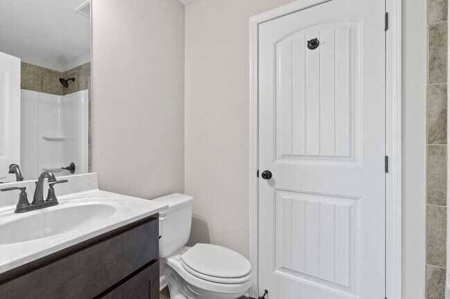 Building Photo - Ziva Ln - 1111