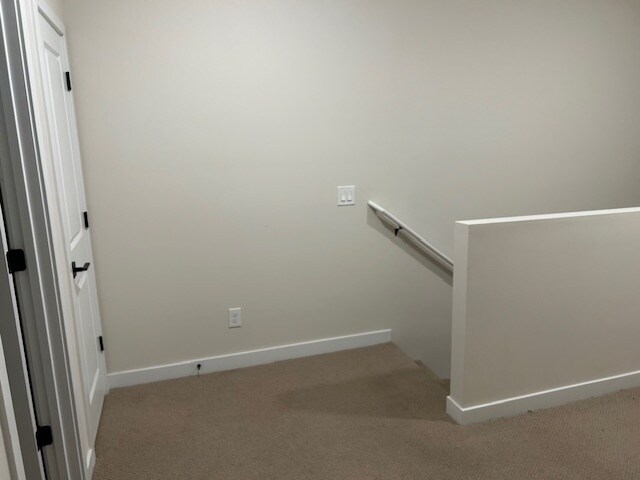 Building Photo - 2825 W Red Fox Rd