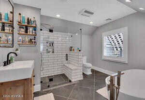 Building Photo - 111 Sanborn Ave