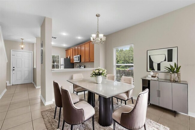 Building Photo - 10325 Manderley Way