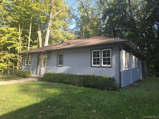 Building Photo - 42 Burlison Ave