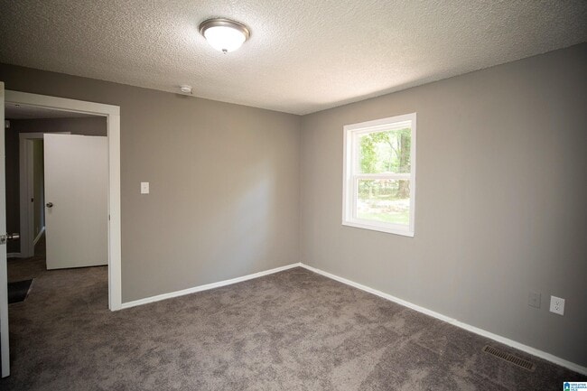 Building Photo - 410 Swann Dr