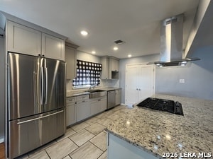 Building Photo - 2331 W Magnolia Ave