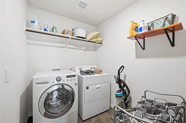 Building Photo - 1212 Briar Hl Dr