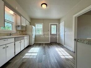 Building Photo - 1242 Davis Ave NW