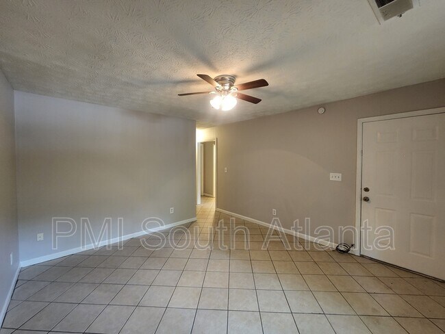 Building Photo - 107 Spring Ct