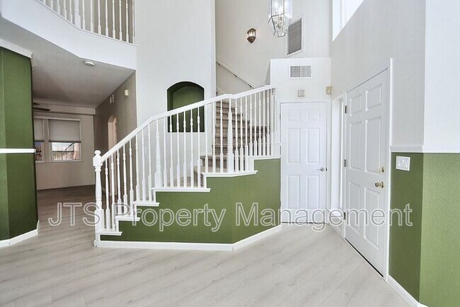 Building Photo - 8847 Mossburn Way
