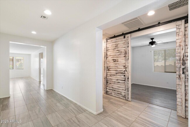 Building Photo - 22457 E Duncan St