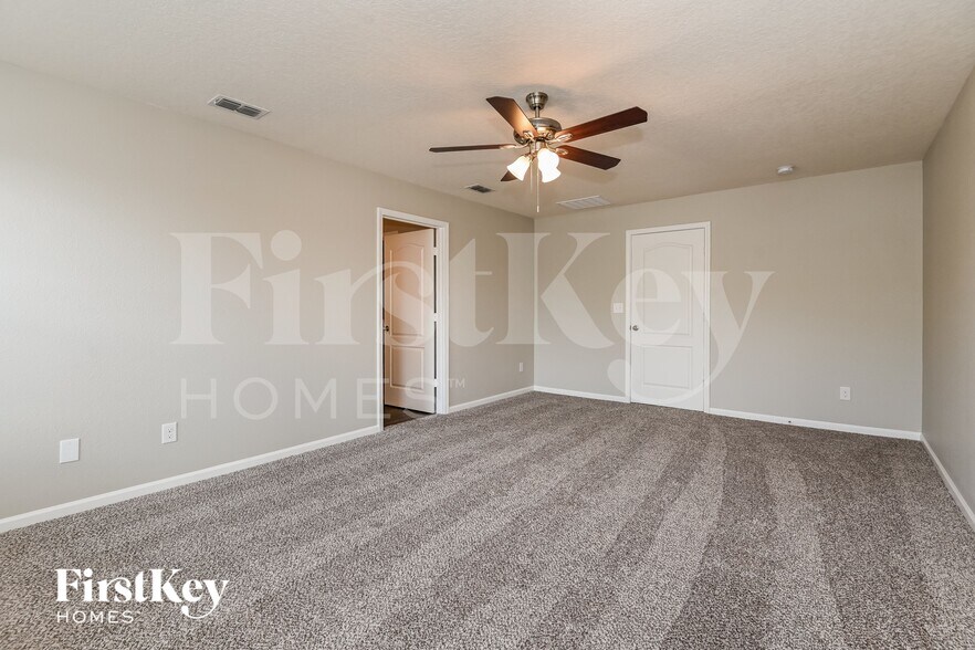 Building Photo - 95179 Timberlake Dr