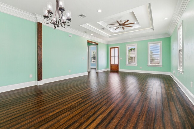 Building Photo - 90 E Claiborne Square