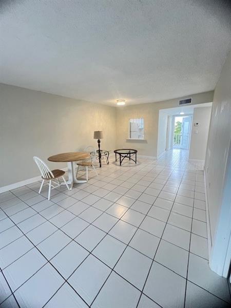 Building Photo - 8515 Sunrise Lakes Blvd