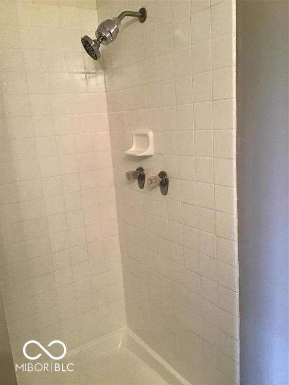 Building Photo - 6066 S Bay Dr