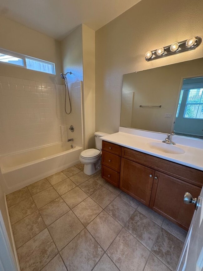 Building Photo - Stunning Home in a Desirable Gated Community